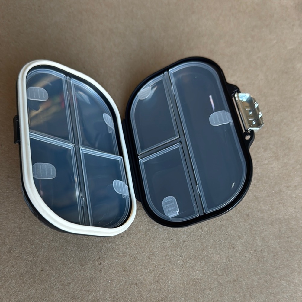Black Hard Shell Pill Box - Picture 3 of 6